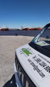 Utilitario DP Trawl para soporte de bordo y entregas rápidas en el puerto.